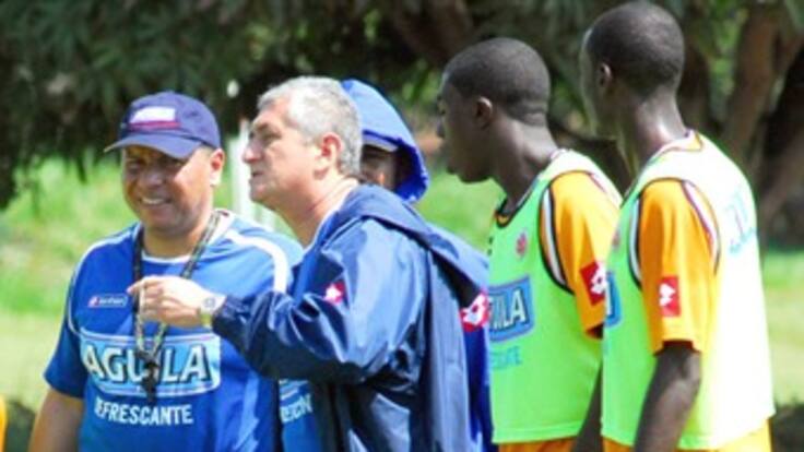Colombia entrena en Bogotá para el Sudamericano de fútbol sub 20 en Perú