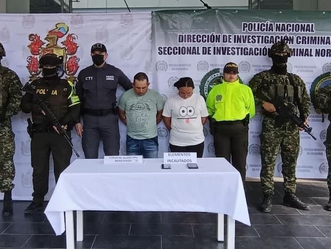 Capturan a alias “Chepe” y la “Enfermera", señalados de reclutamiento infantil en el Catatumbo. / Foto: Ejército Nacional.