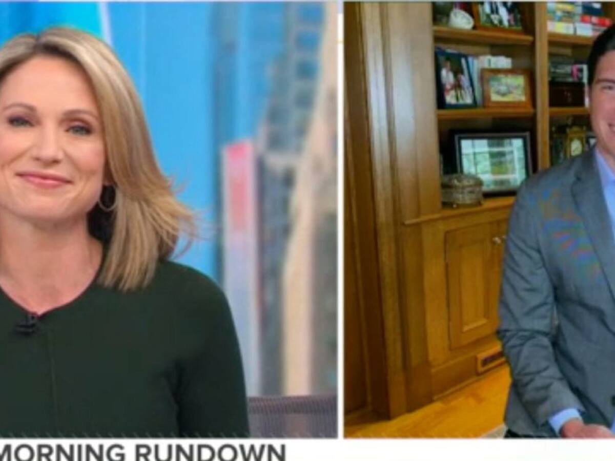 Periodista apareció en vivo en noticiero con chaqueta y sin pantalón