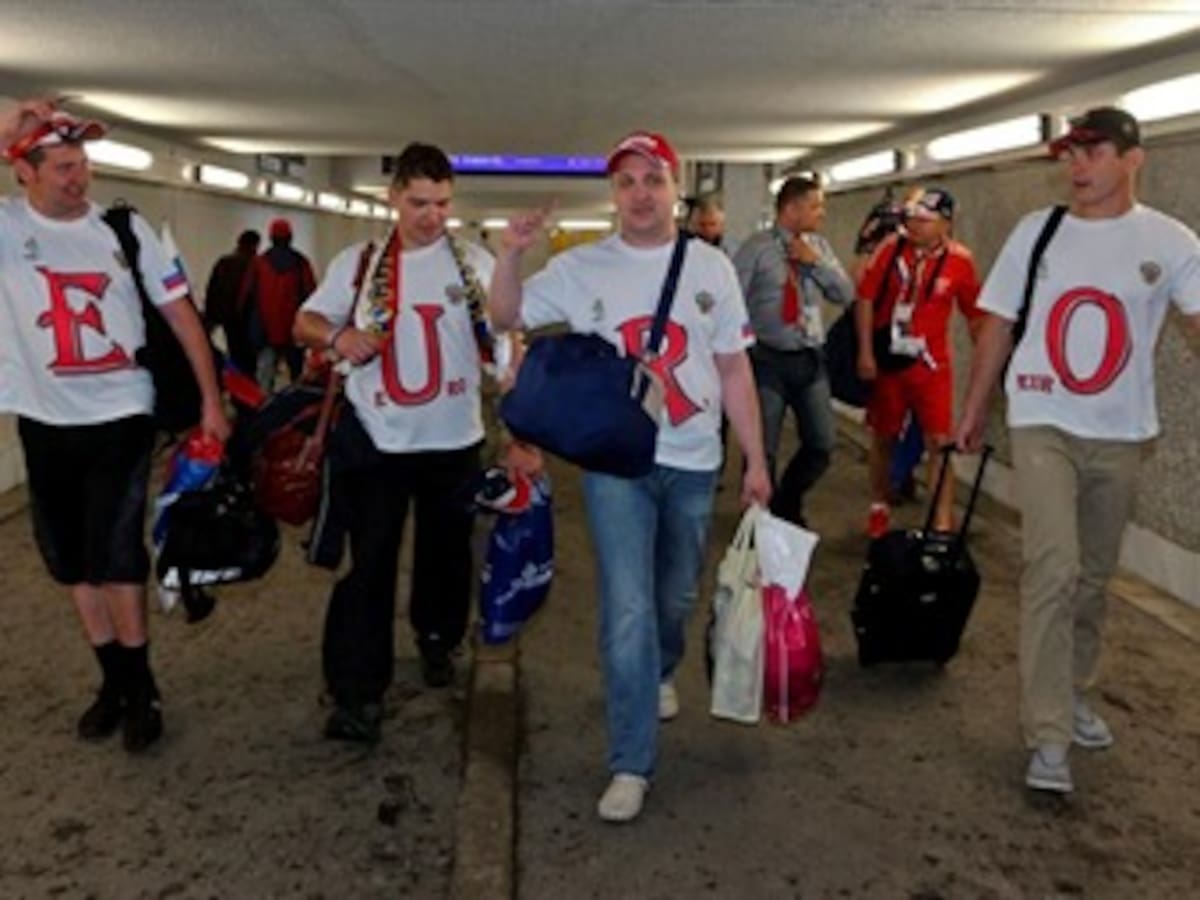 Aficionados rusos adelantaron el regreso a su país por miedo