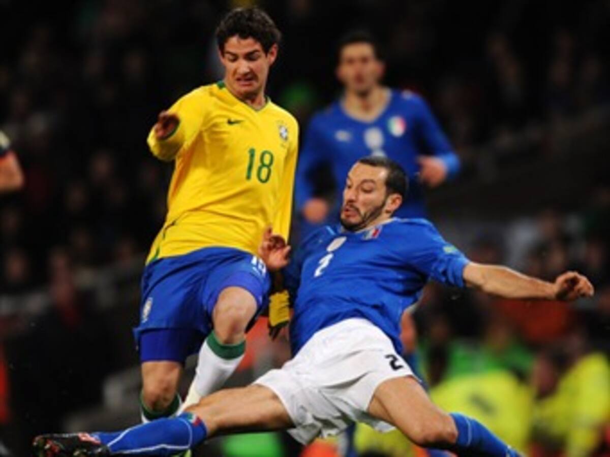 Chelsea interesado en Pato y Thiago Silva para la próxima temporada