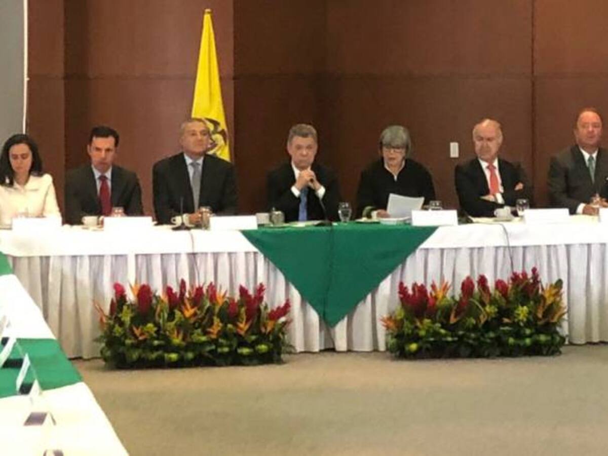 “Puede irse tranquilo”: Linares a Santos