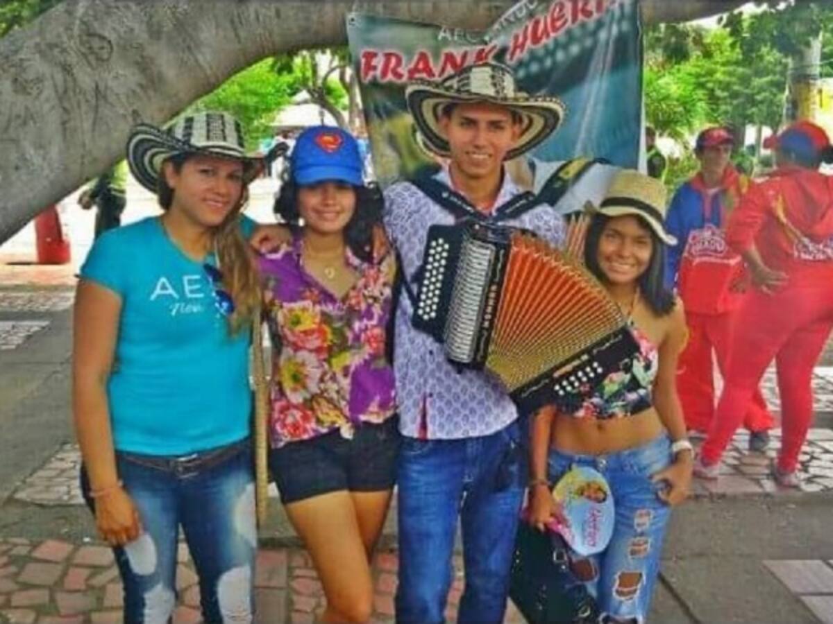 Aparece acordeonero mexicano que estaba desaparecido