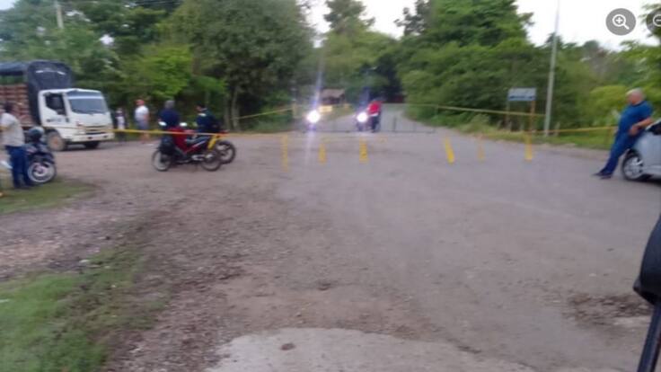 Bloqueos tienen paralizado el campo La Cira Infantas