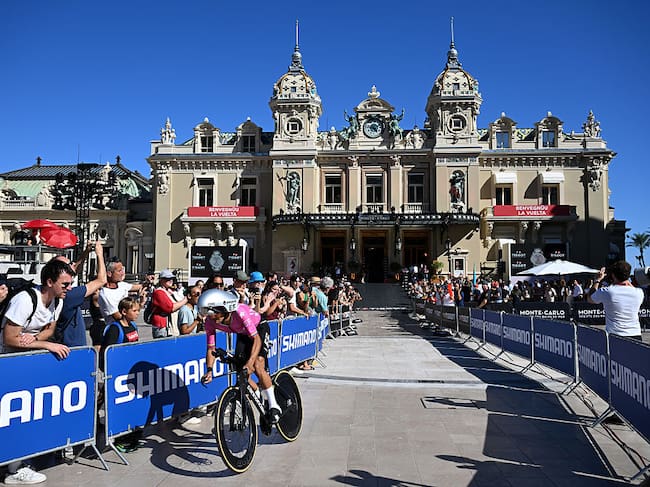 EN VIVO Etapa 2 de La Vuelta a España: Siga a los colombianos en el minuto a minuto (Photo by Tim de Waele/Getty Images)