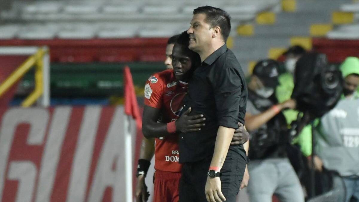 Juan Real: “Los juveniles apenas empiezan su carrera, deben estar aterrizado