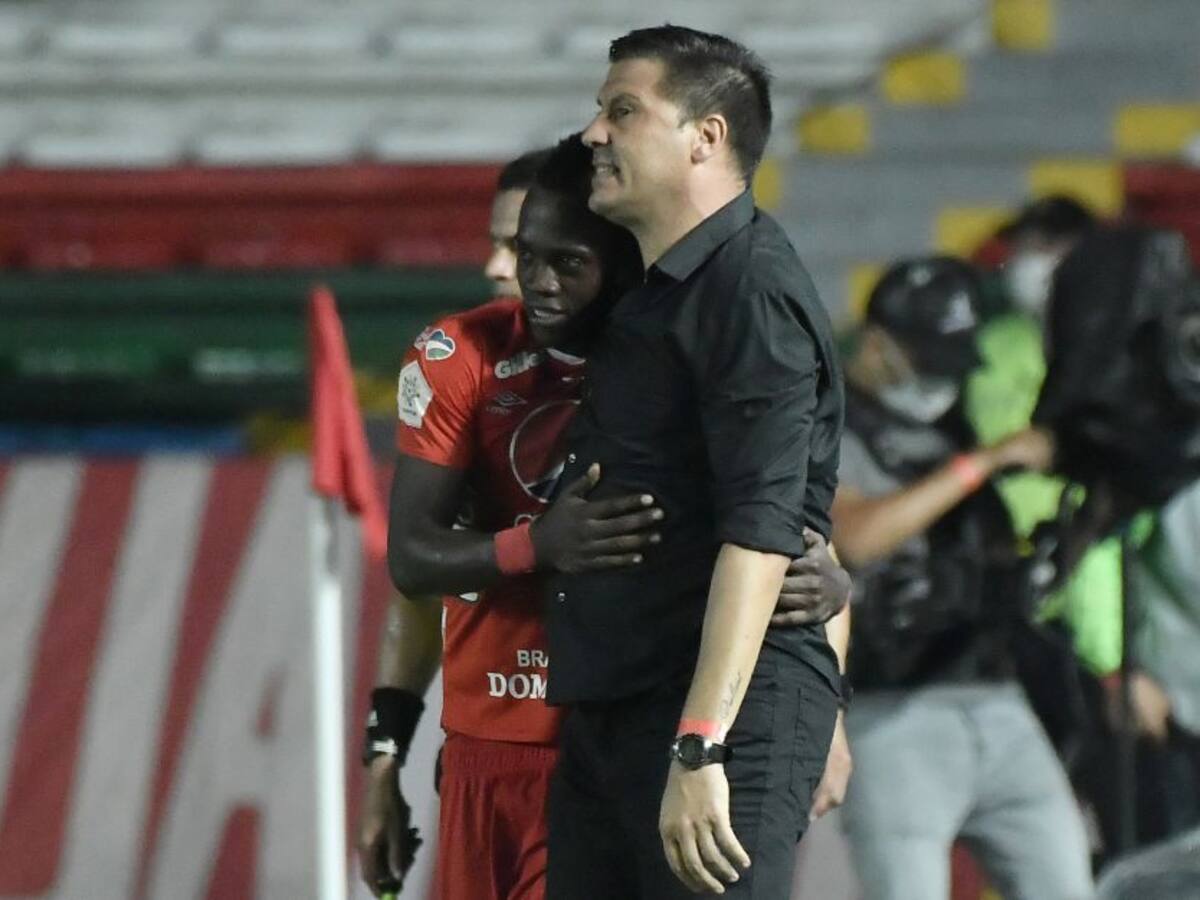 Juan Real “Los juveniles apenas empiezan su carrera, deben estar aterrizados”