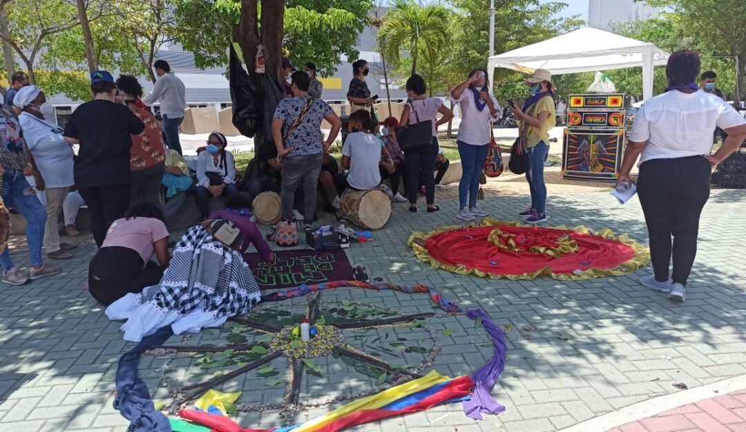 Archivo de referencia de plantón feminista en Barranquilla./ Foto: Caracol Radio
