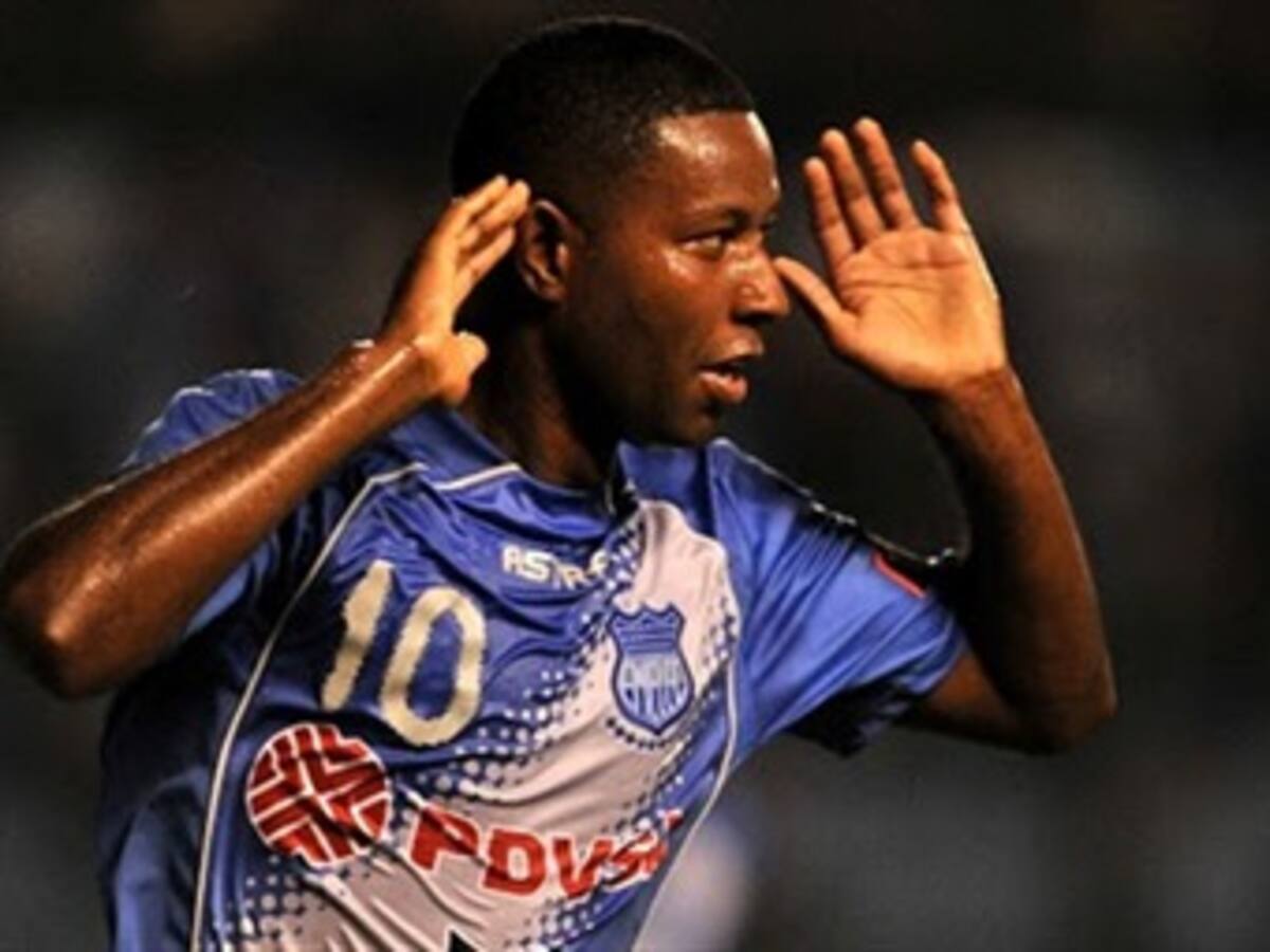 Édison Méndez y Luis Manuel Seijas, confirmados por Santa Fe para 2014