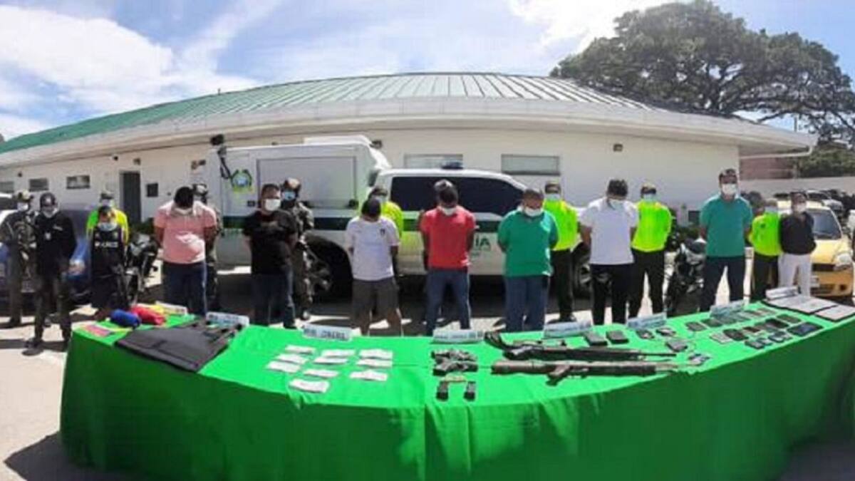 Dijin habla de informe que involucraría a policías en atentado a Duque