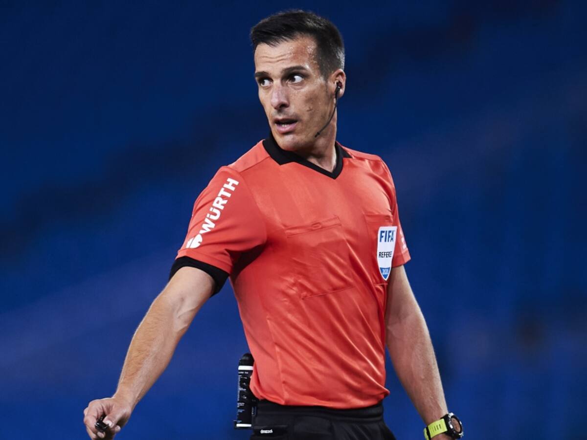 El árbitro de Real Sociedad - Real Madrid “acertó” en las 3 jugadas polémicas