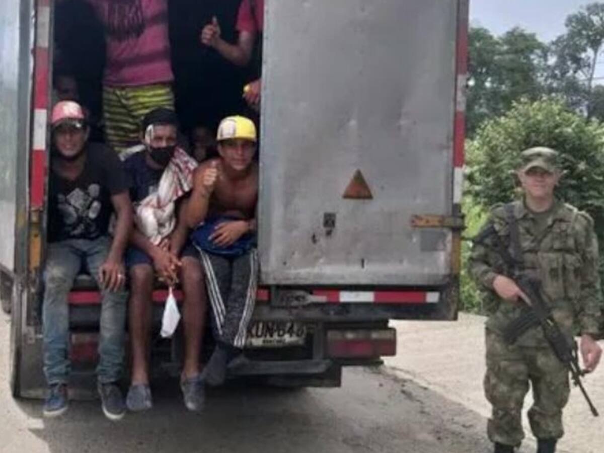 Por traslado ilegal de migrantes, suspenden al secretario de Puerto Tejada