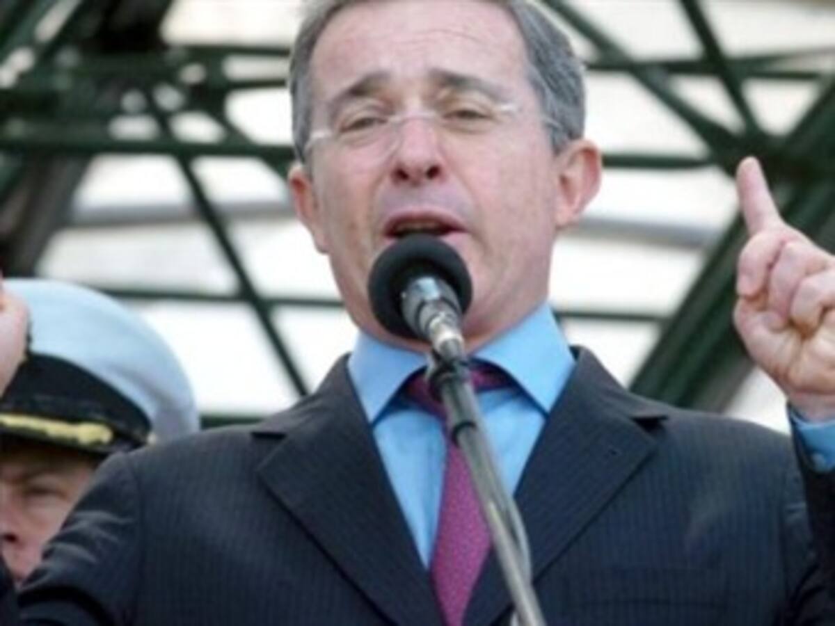 Investigan a falso testigo que declaró en contra de Uribe