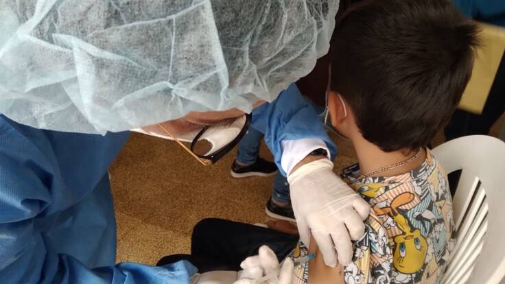 Informe vacunas COVID niños de Armenia