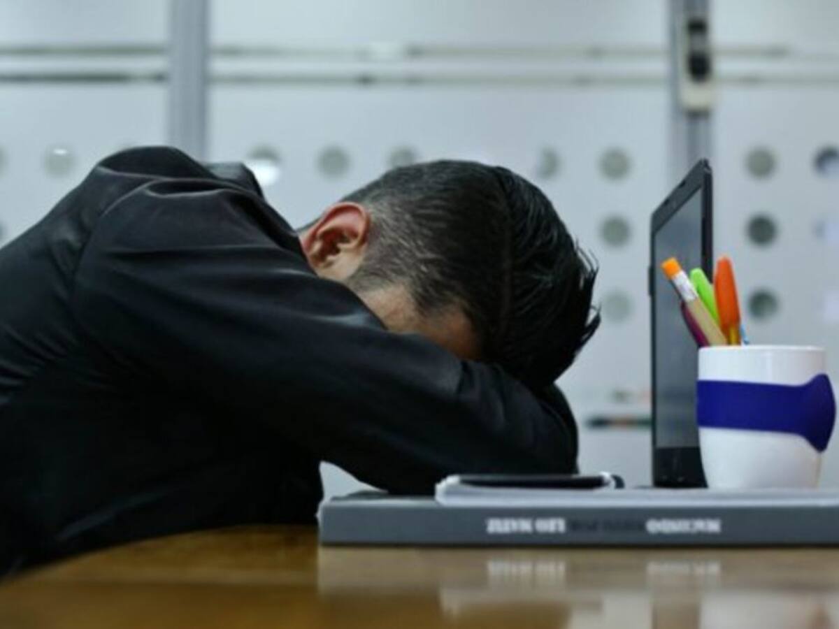 Psicólogos advierten que médicos podrían afrontar problemas mentales