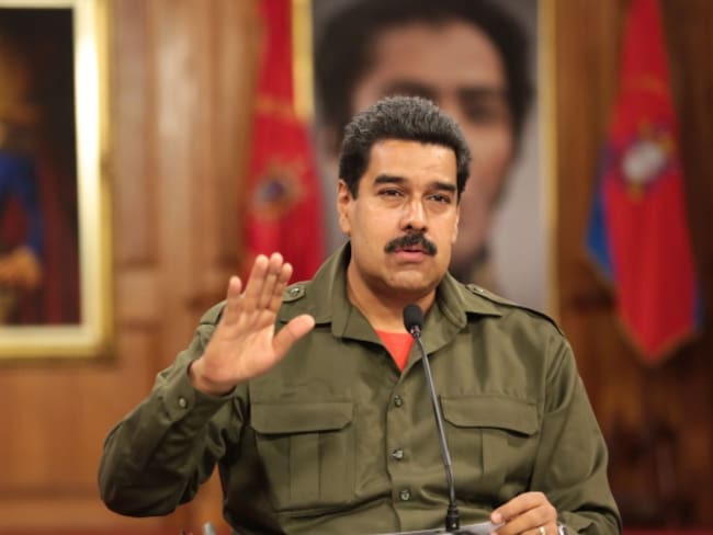 “Colombia debería hacerle un monumento a Hugo Chávez por lograr la paz con las Farc”: Nicolás Maduro