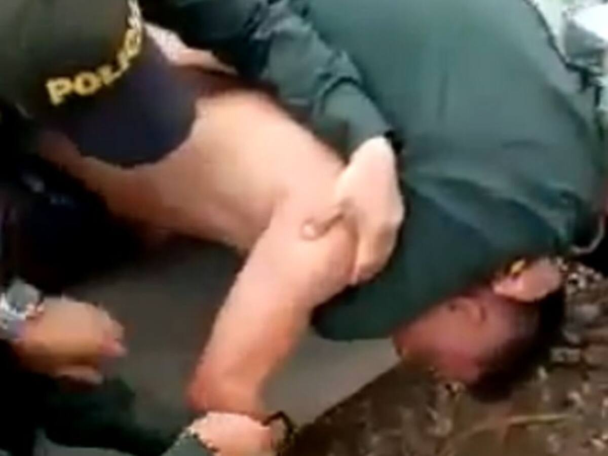 Campesino fue agredido por cinco policías por no usar tapabocas