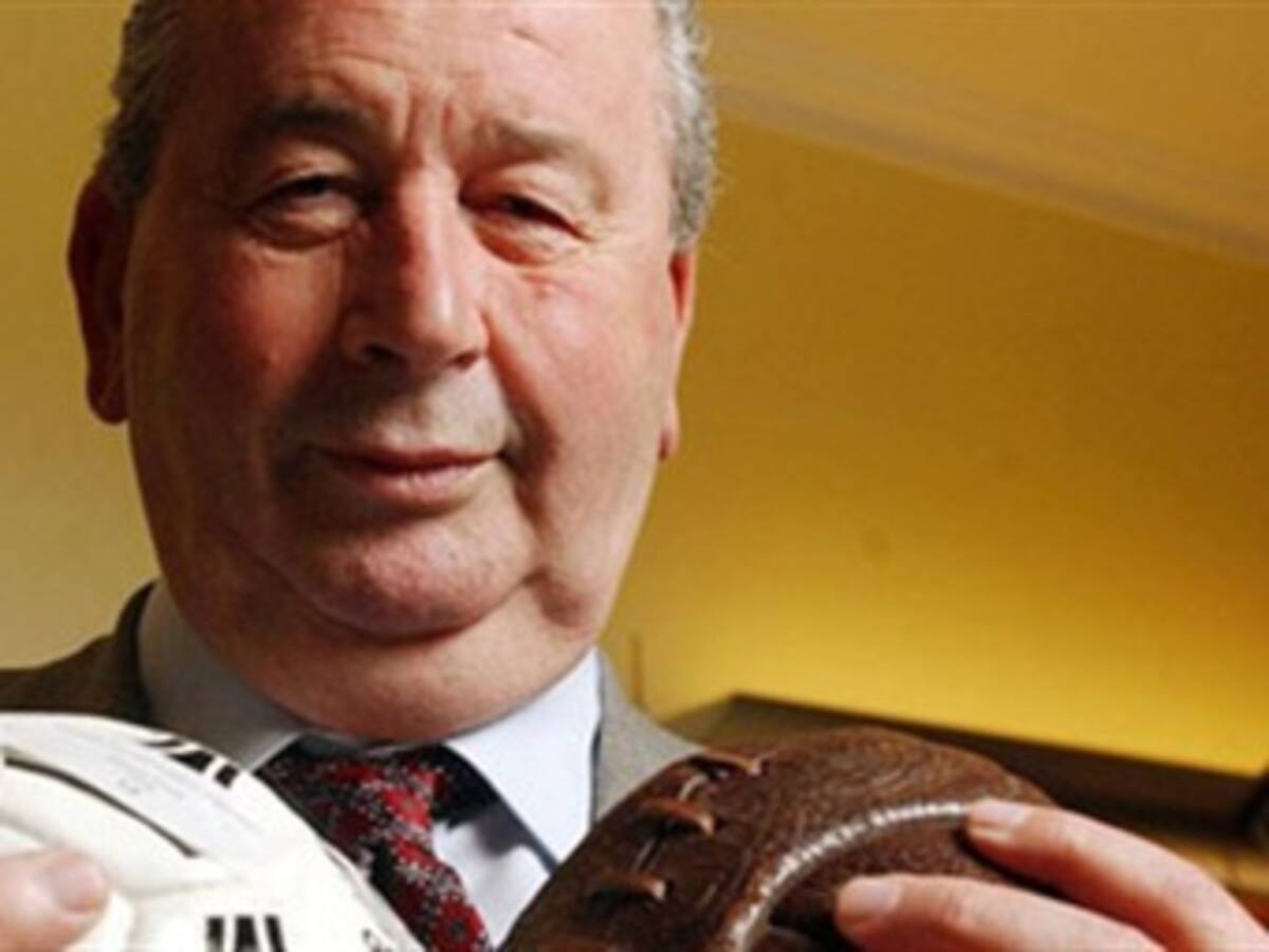 Grondona negó supuestos vínculos con hinchas violentos