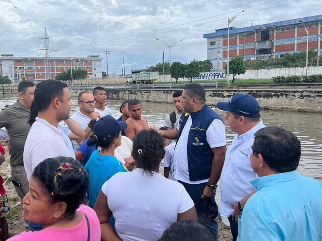 Autoridades en los barrios afectados