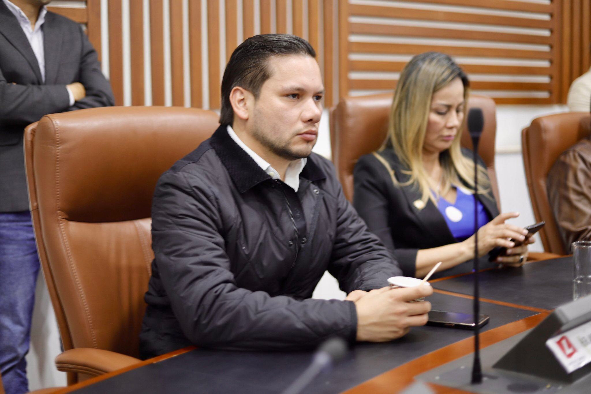 Andrés Calle, representante del Partido Liberal. Foto: Twitter oficial de Andrés Calle.