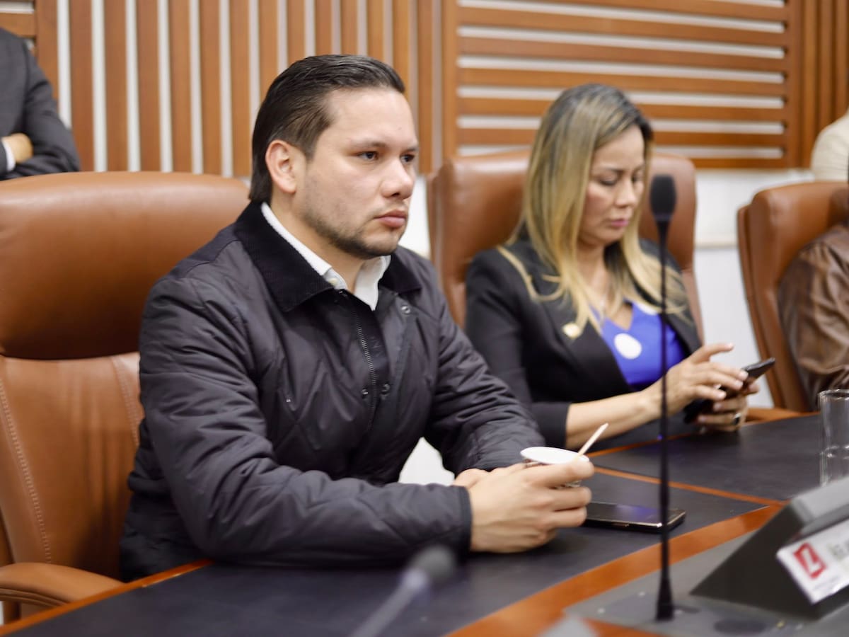 El partido es superior a personalidades: Andrés Calle sobre advertencias de Cesar Gaviria