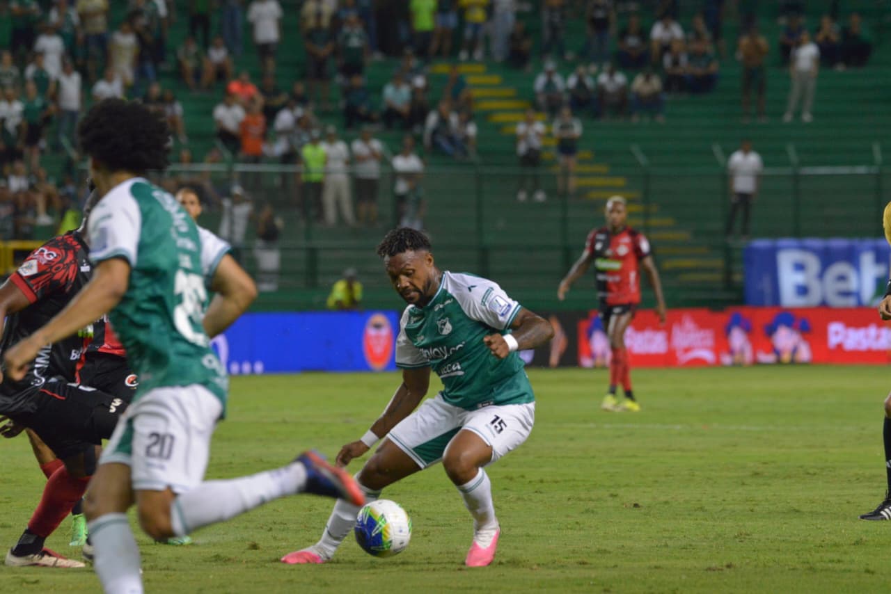 Alerta en el Deportivo Cali: bajas sensibles para el partido ante Santa Fe en la Liga Colombiana / Colprensa