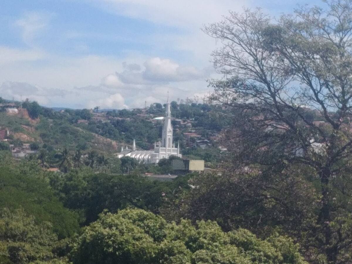 Turismo afectado por crisis sanitaria en la semana mayor