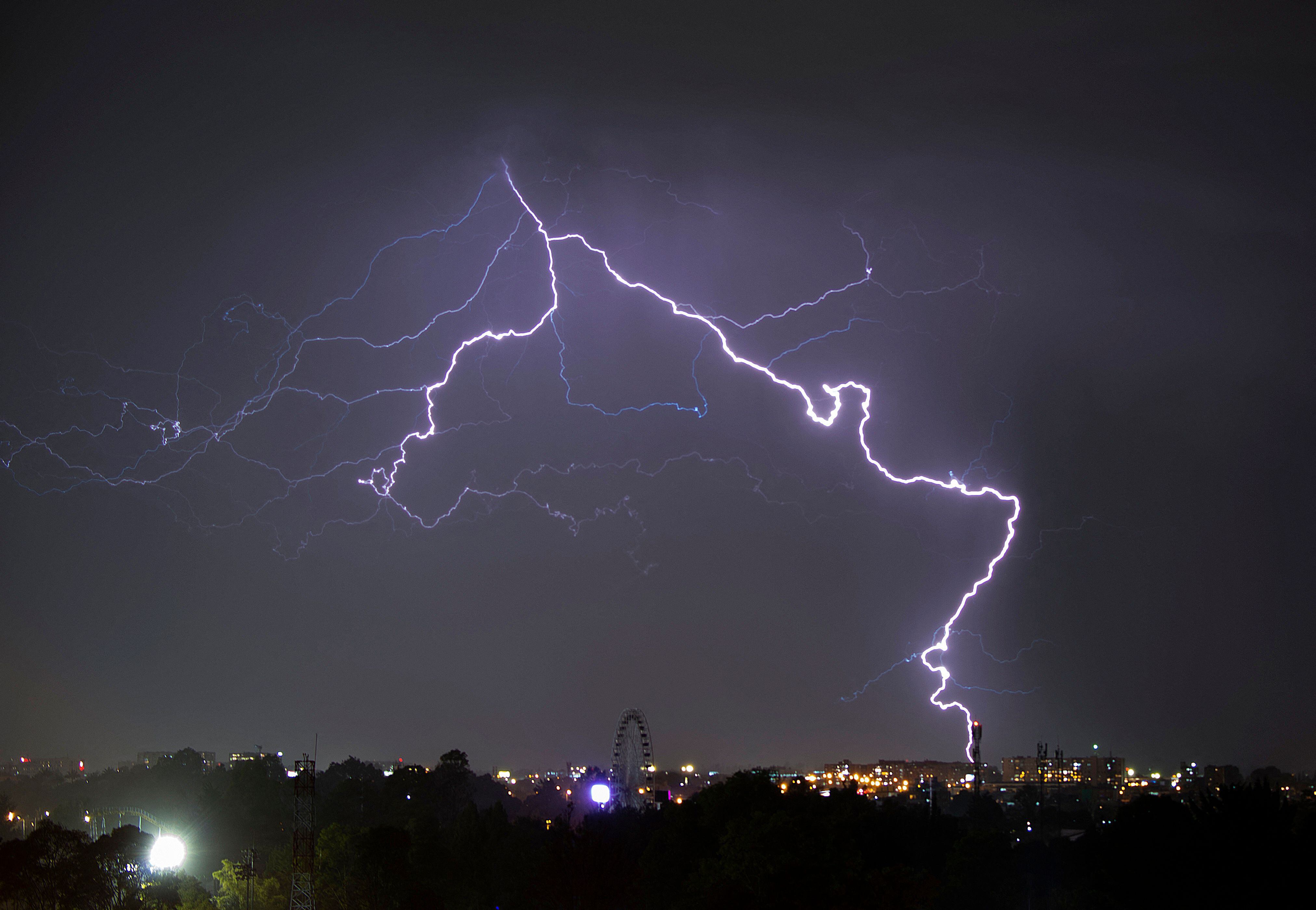 Lluvias en Colombia abril 2025. (Foto de GUILLERMO MUNOZ/AFP via Getty Images)