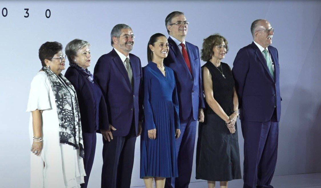 Claudia Sheinbaum, anunció algunos de los nombre que conformarán su gabinete de gobierno, entre ellos los diplomáticos Marcelo Ebrard y Alicia Bárcena.