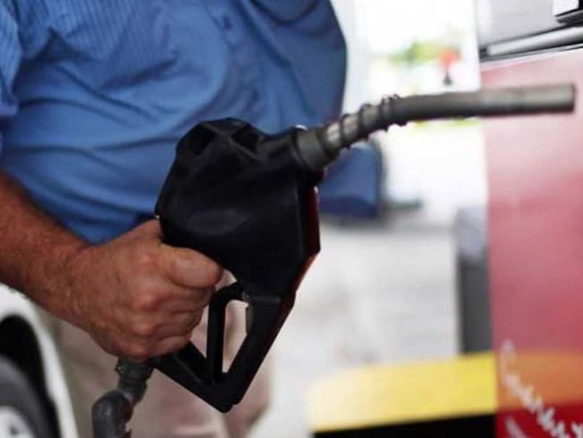 Taxistas advierten sobre escasez de gasolina en varias estaciones