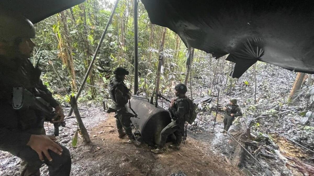 Desmantelan refinerías ilegales en Nariño