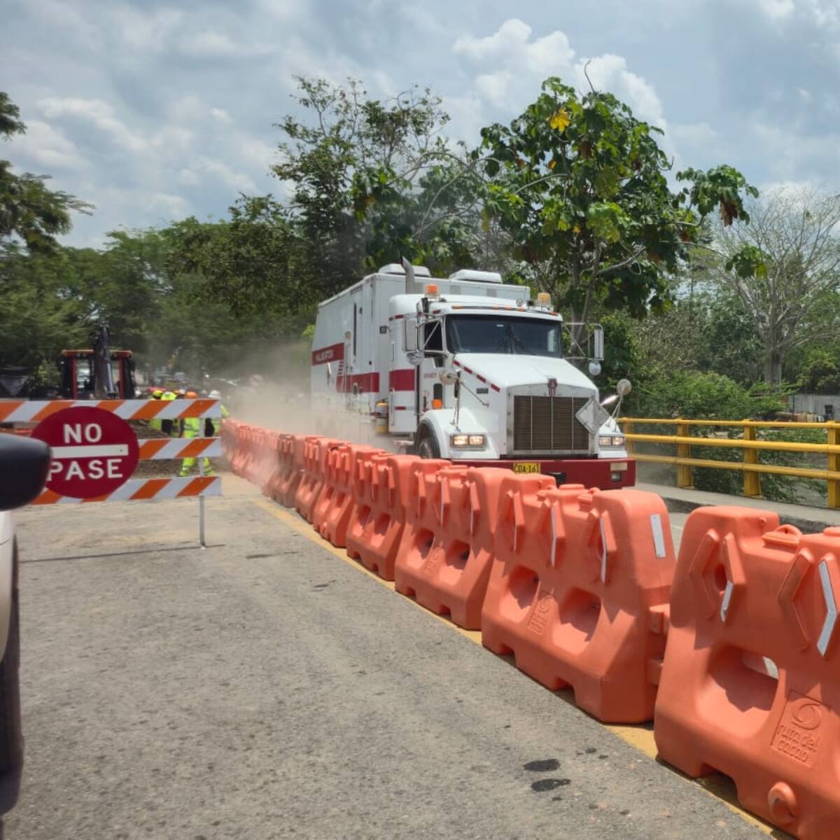 Habilitan paso a un carril en el puente Guillermo Gaviria entre Yondó y Barrancabermeja