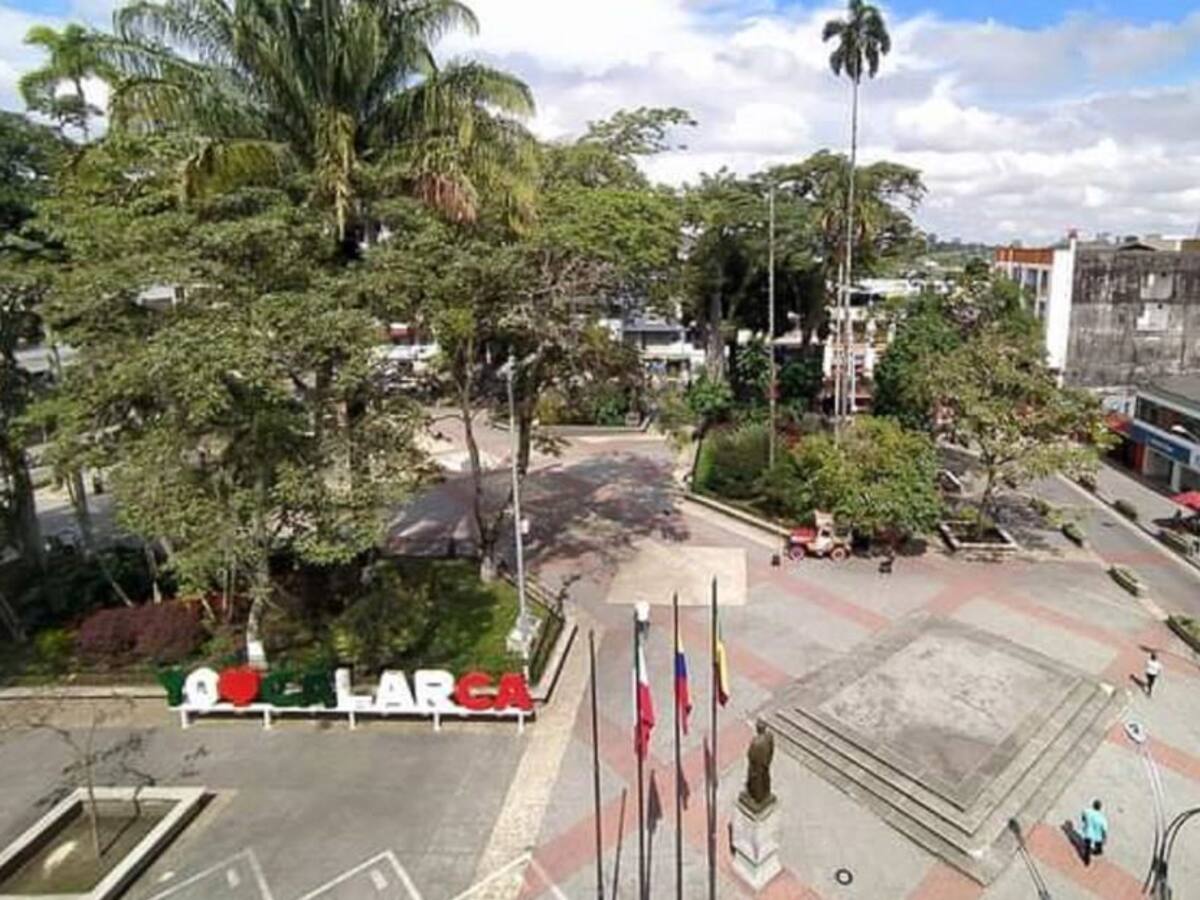 Calarcá retoma toque de queda nocturno para frenar casos COVID-19