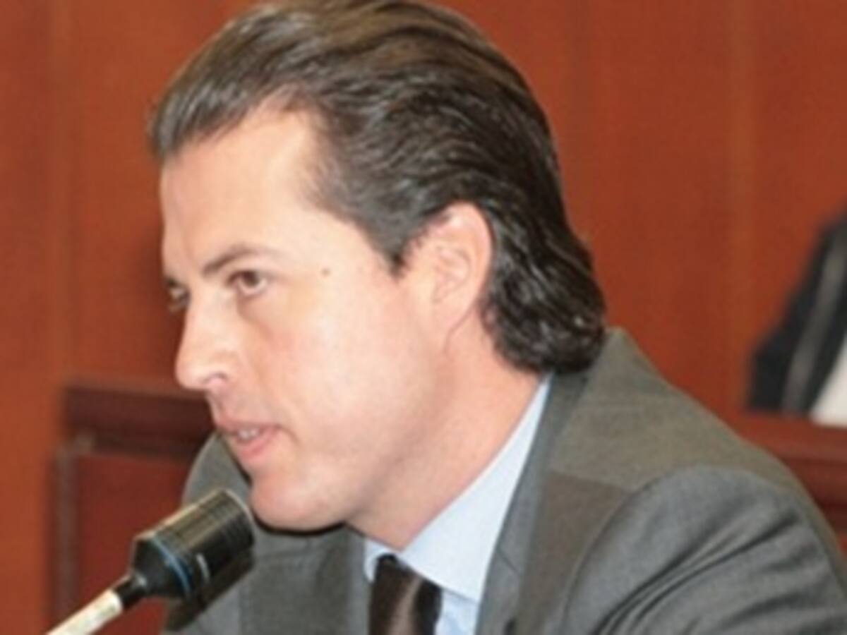 Propuesta de despenalizar drogas sintéticas está fuera de contexto: senador Galán