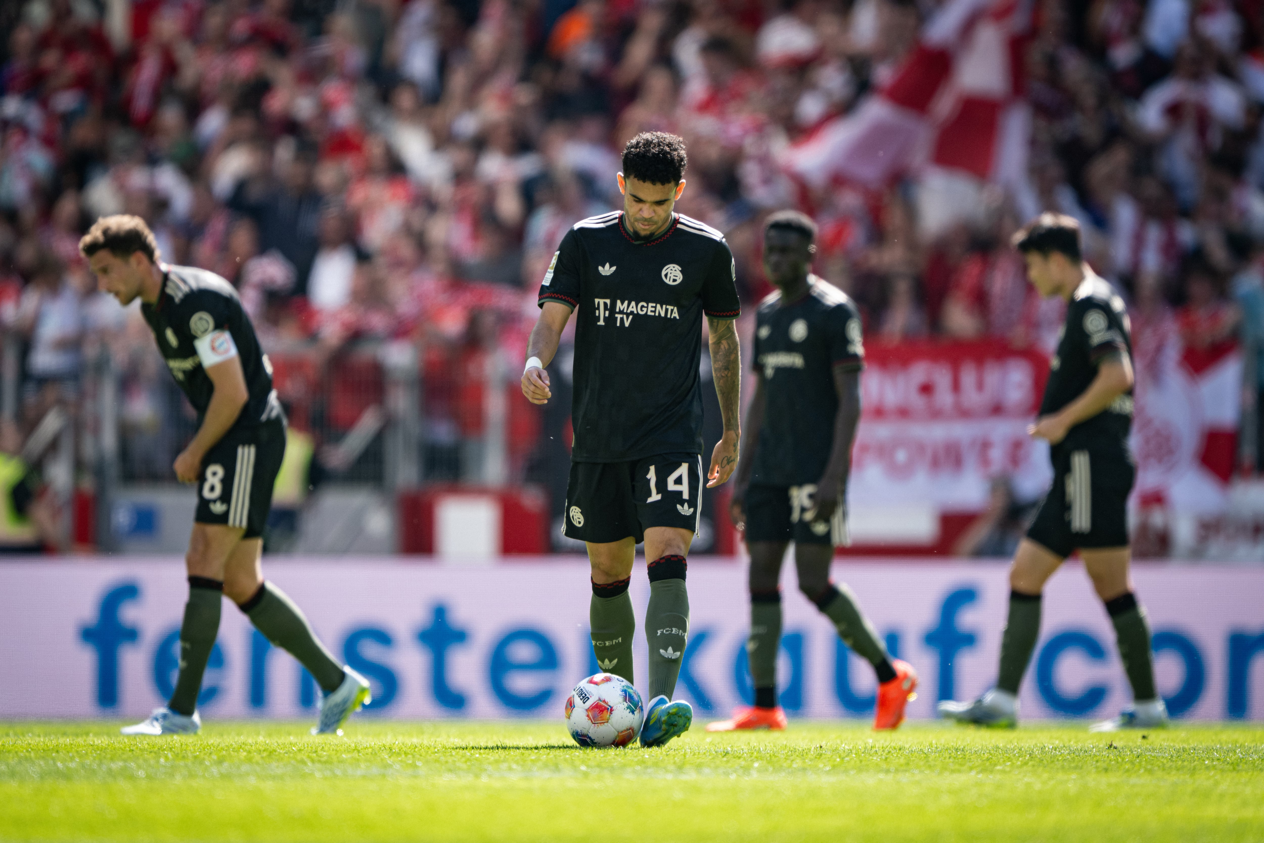 MAINZ, GERMANY - APRIL 25: Luis Diaz during the Bundesliga match between 1. FSV Mainz 05 and FC Bayern München at MEWA Arena on April 25, 2026 in Mainz, Germany. (Photo by A. Scheuber/FC Bayern via Getty Images)