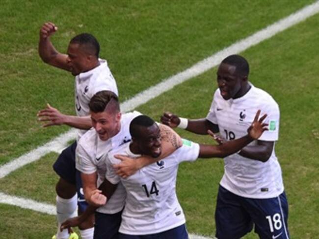 Francia vence 5-2 a Suiza en el partido con más goles del Mundial