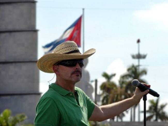 Miguel Bosé, habla en exclusiva para Caracol Radio desde Cuba