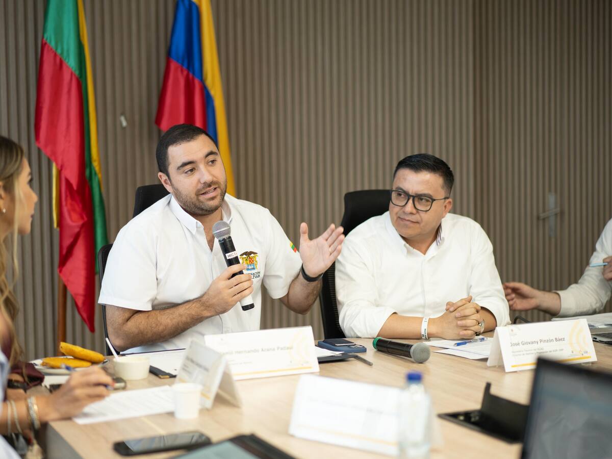 Vía Magangué - Córdoba en Bolívar será una realidad con millonaria inversión aprobada