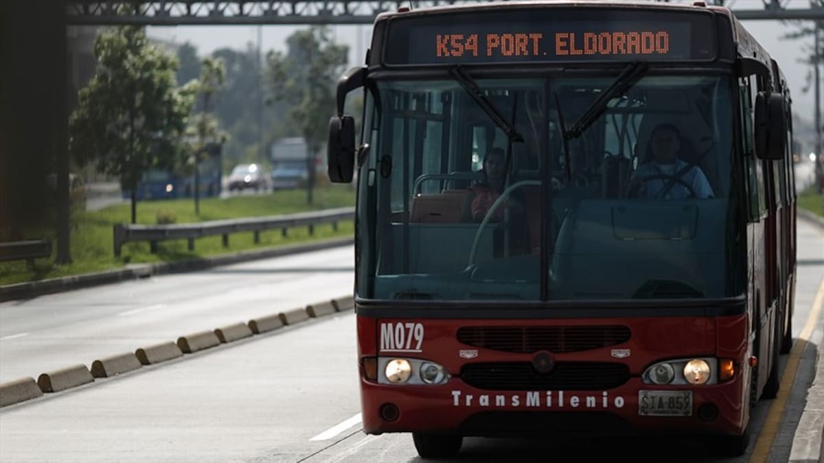Conductor de Transmilenio fue atacado con un cuchillo