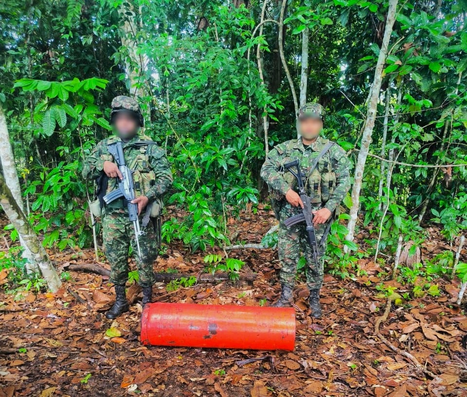 Ejército destruye dos artefactos explosivos improvisados en zona rural de Guaviare.(Foto: Ejército Nacional)