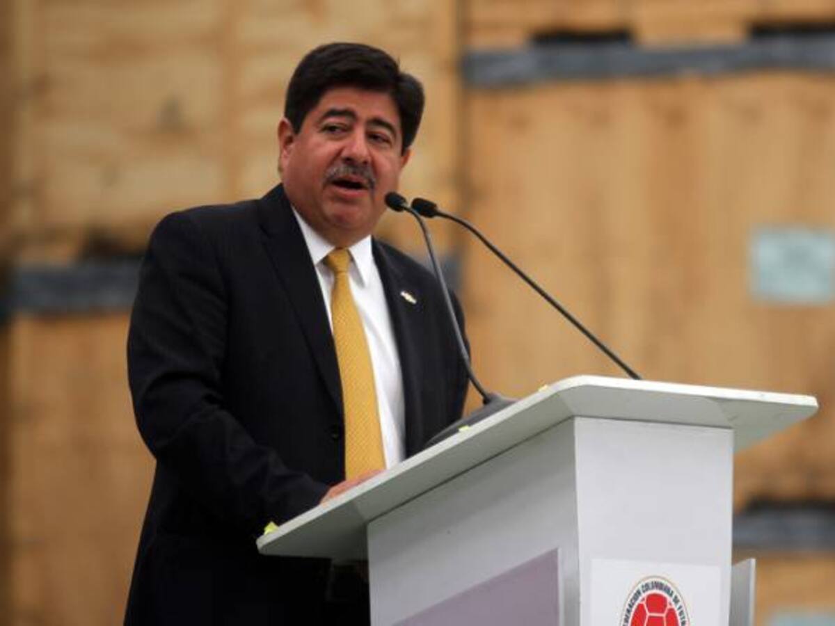 Fiscalía investiga núcleo familiar de Luis Bedoya