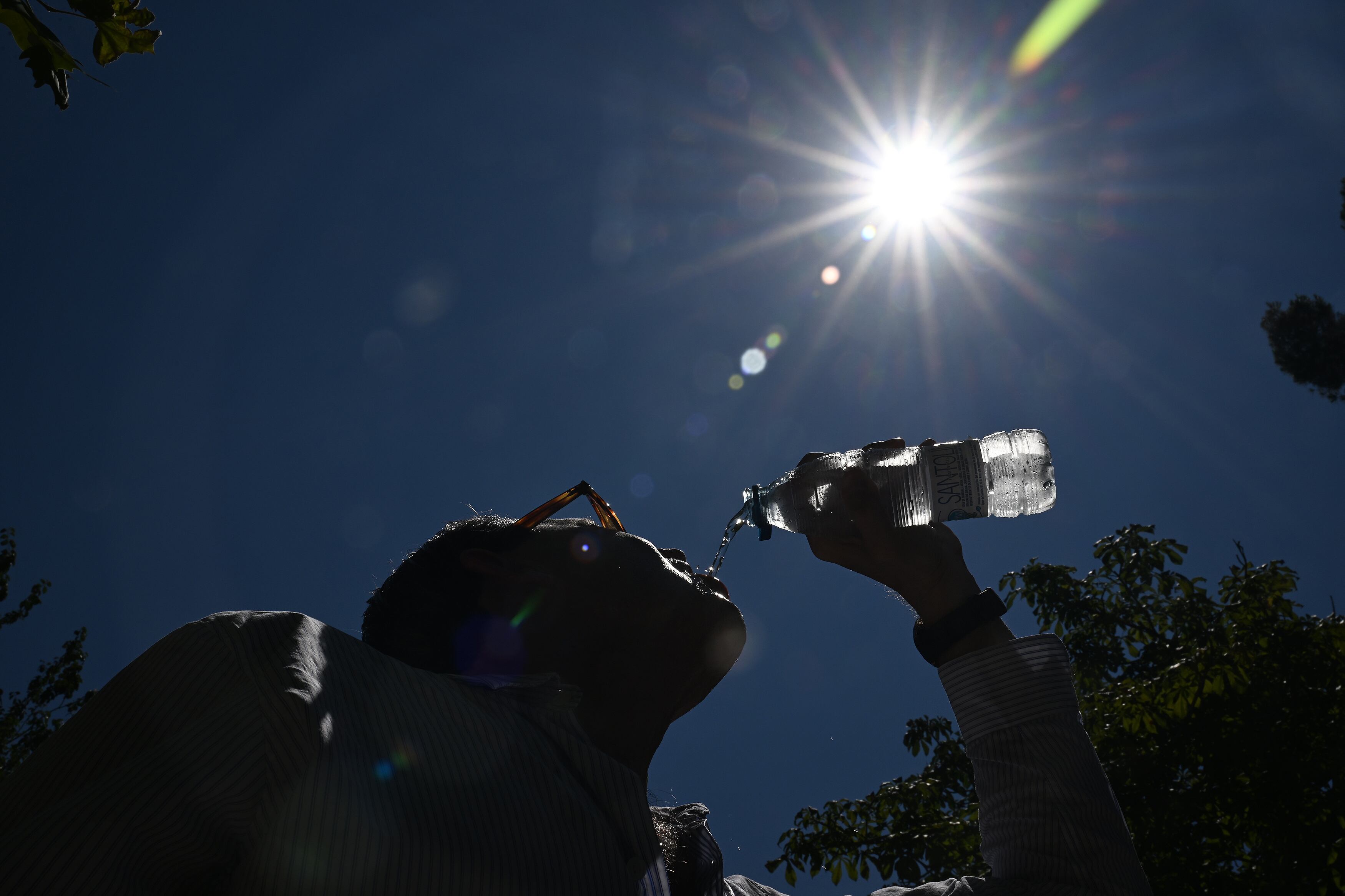 El Servicio Meteorológico Nacional estima que 238 millones de personas se exponen a temperaturas peligrosas durante las próximas semanas.
(Foto:   Burak Akbulut/Anadolu via Getty Images)