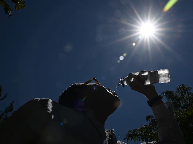 El Servicio Meteorológico Nacional estima que 238 millones de personas se exponen a temperaturas peligrosas durante las próximas semanas.
(Foto: Burak Akbulut/Anadolu via Getty Images)