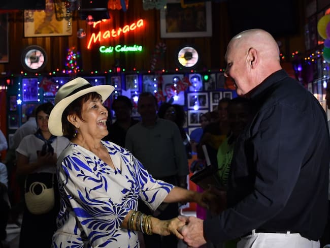 John MacNamara conoció el proyecto de renovación urbana en el barrio Obrero en el marco de la Feria de Cali #68 Foto: Alcaldía de cali