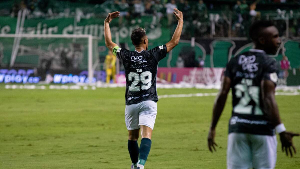 'Teo' respondió mensaje de una hincha: "Me hace más feliz que mi esposo"