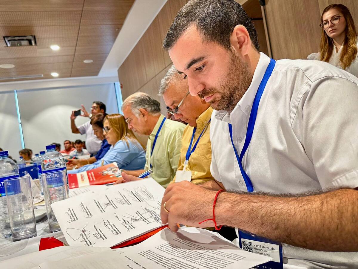 Yamil Arana lidera solicitud para garantizar el PAE en medio de la transición