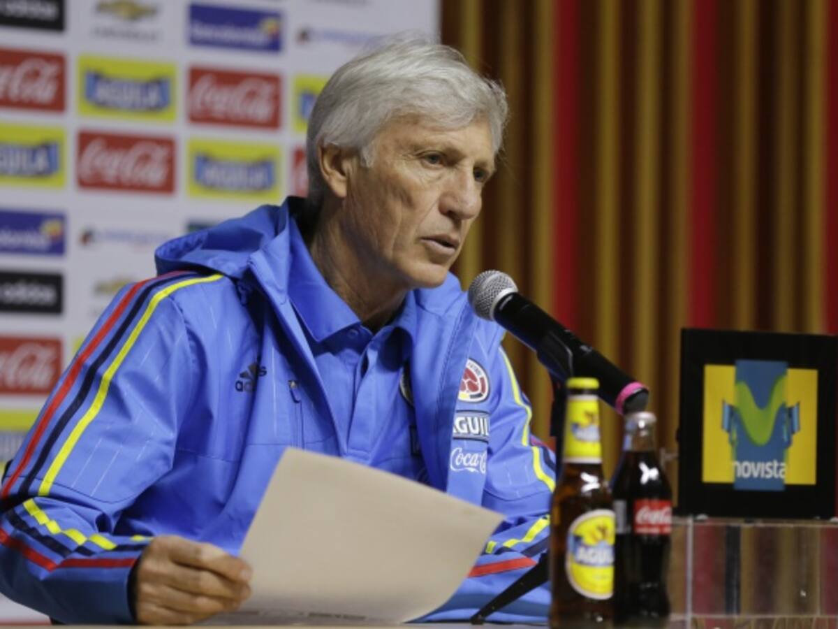 Pékerman entrega la lista de convocados para el juego amistoso ante Perú