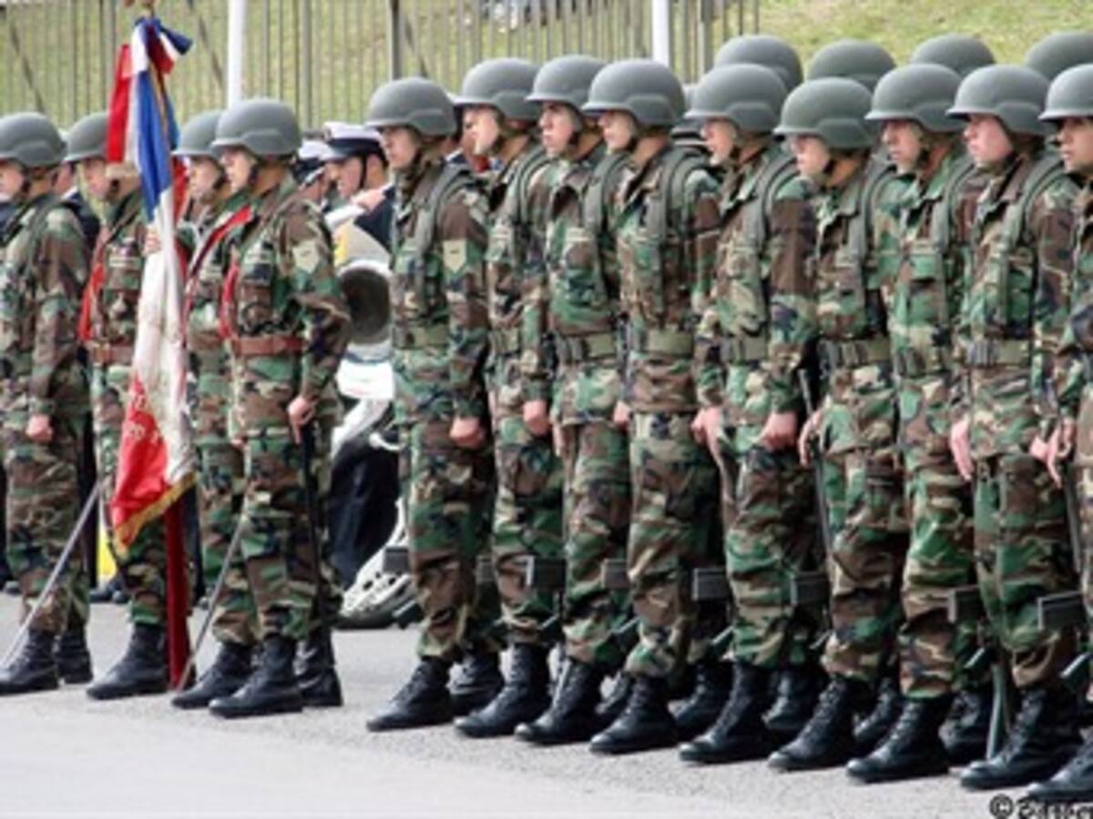 El 96% de los miembros de Ejército no apoyan la inclusión de homosexuales a la institución