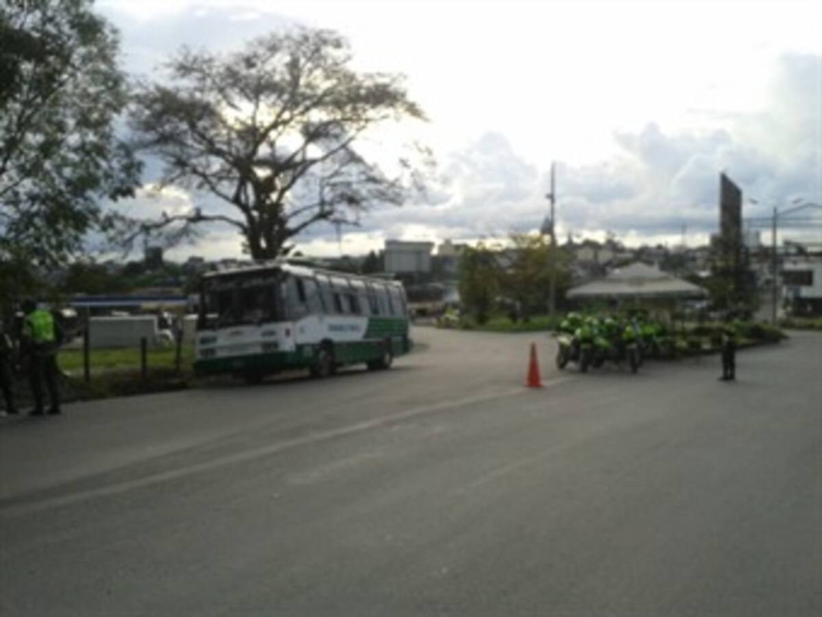 Policía de Carreteras acompaña caravanas de campesinos que arriban a Bogotá