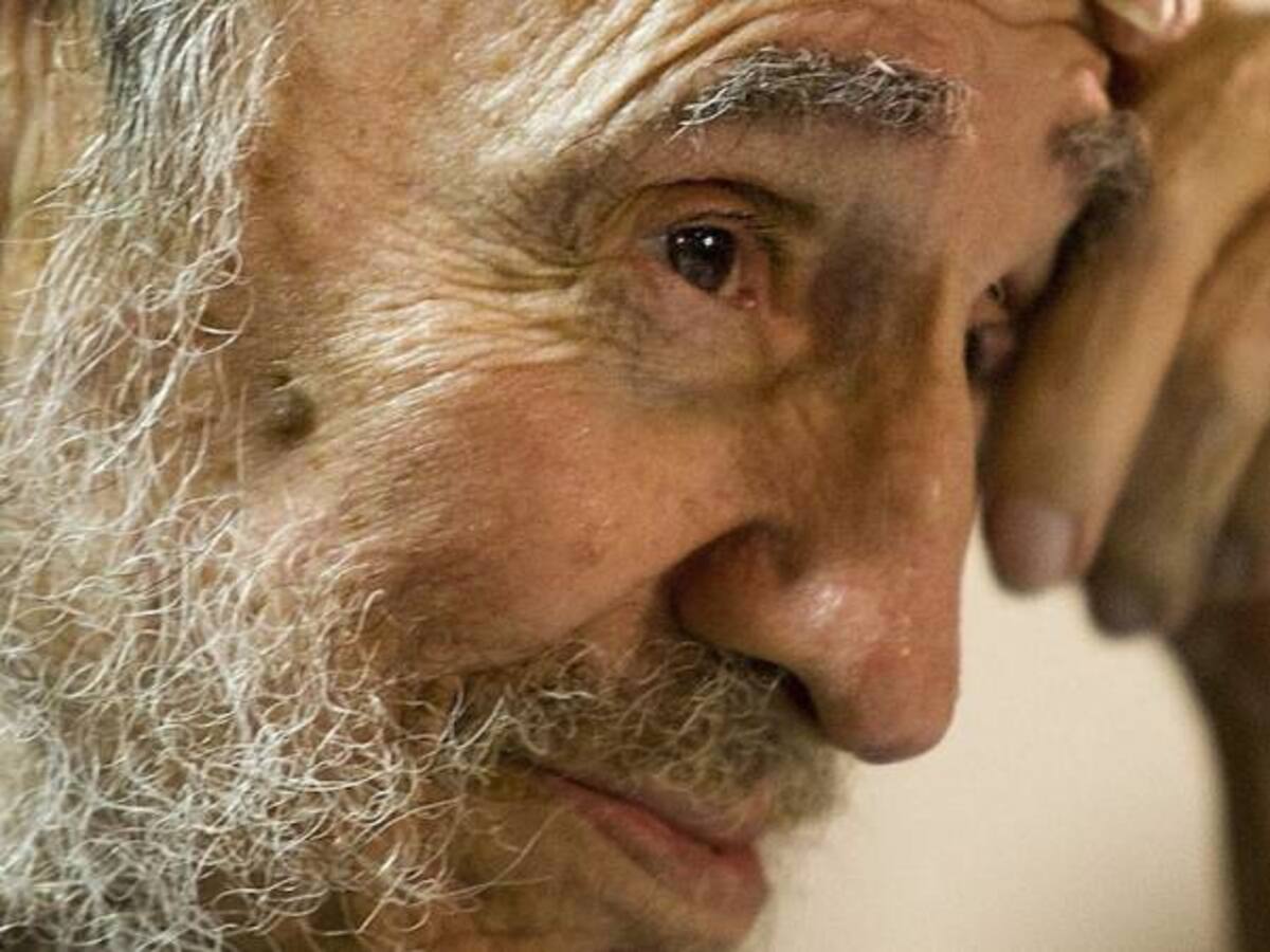 Fidel Castro resalta la importancia de la educación y ratifica la necesidad de la paz en el mundo